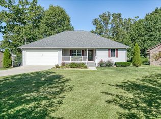 1020 Ridley Dr, Crossville, TN 38572