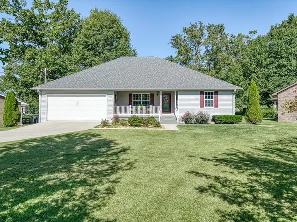 1020 Ridley Dr, Crossville, TN 38572
