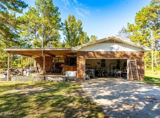 94 Double R Ln, Columbia, MS 39429