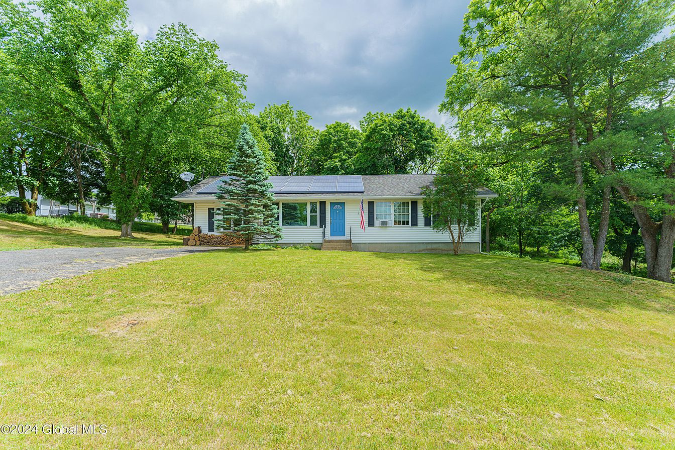 1st image of 26 Oxford Circle
