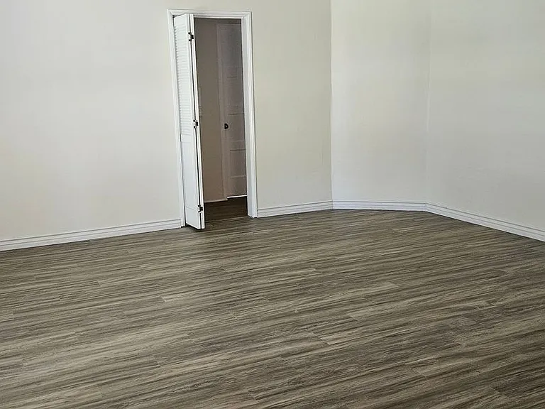 140 G Ave — Photo 35