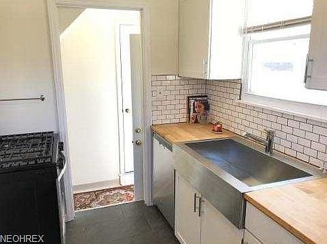 5th image of 29512 Bruce Dr
