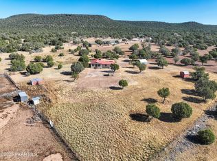 33525 W Cowboy Clint Way, Seligman, AZ --