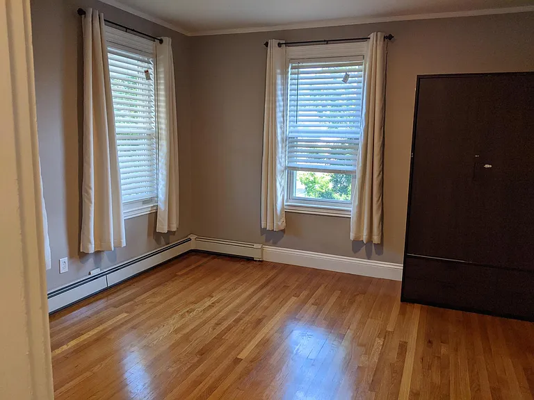 1008 Main St #1 — Photo 3
