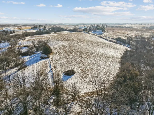 114 25th Ave, New Virginia, IA 50210