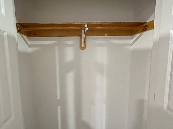 5th image of 54 Myrtle Ave #5
