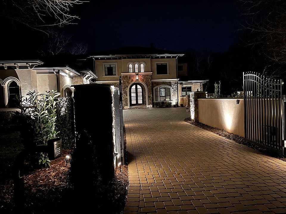 2nd image of 8705 Chewton Glen Dr