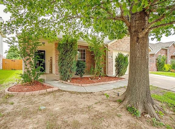 3rd image of 5913 Westgate Dr