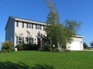 1236 S Wilson Ave, Hartford, WI 53027