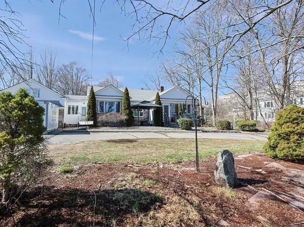 157 County St, Attleboro, MA 02703