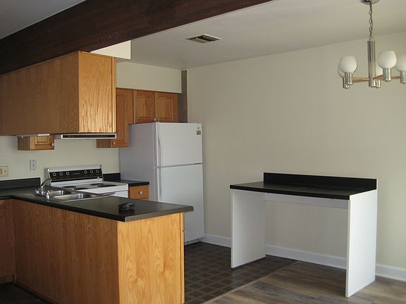 5th image of 3377 Beacon St Unit 1