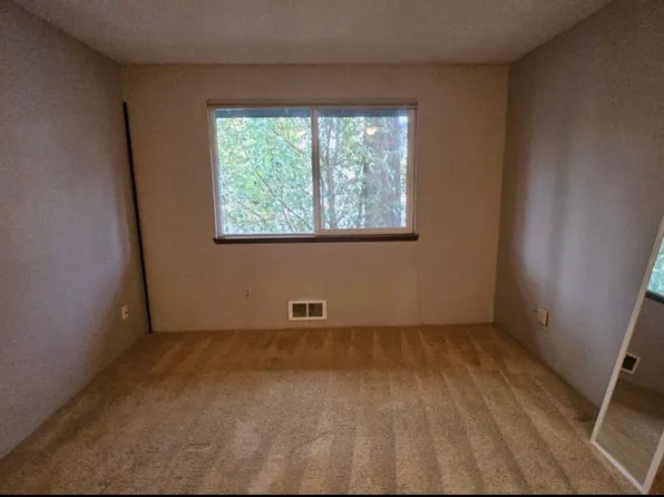 7520 208th St SW APT A202, Edmonds, WA 98026