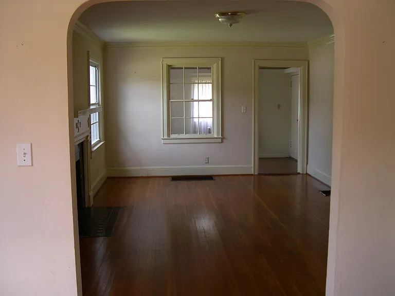 1826 Central Ave — Photo 8
