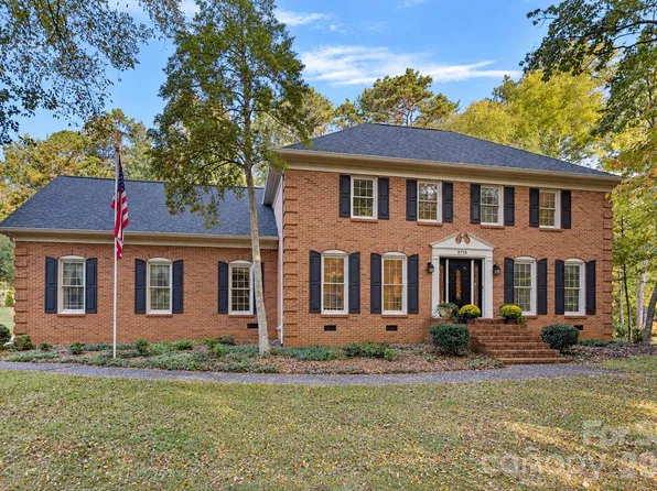 2716 Oldenway Dr, Charlotte, NC 28269