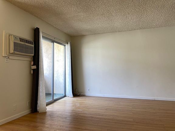 5th image of 4821 Klump Ave APT 4