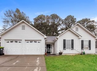 357 Players Cir, Fayetteville, GA 30215