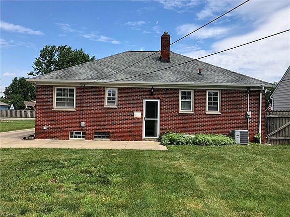 2nd image of 8415 Thornton Dr