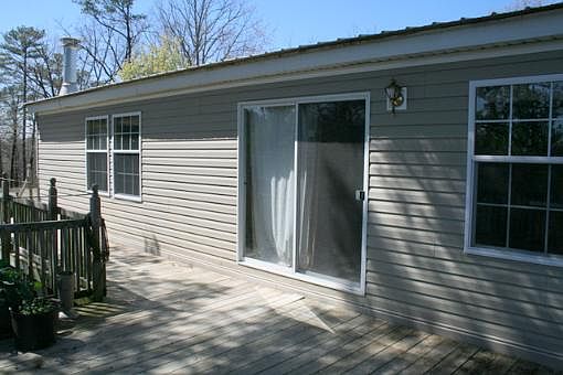 4th image of 224 Hiawatha Ln