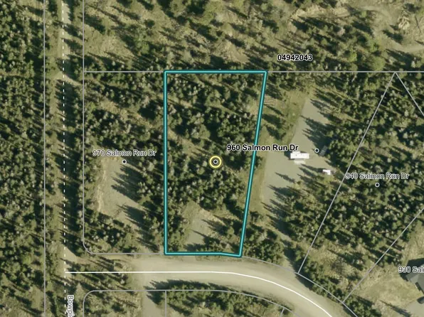 960 Salmon Run Dr, Kenai, AK 99611