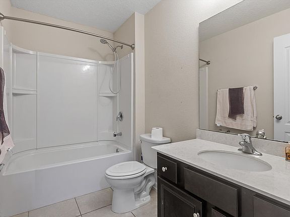 4th image of 12376 Itani Way