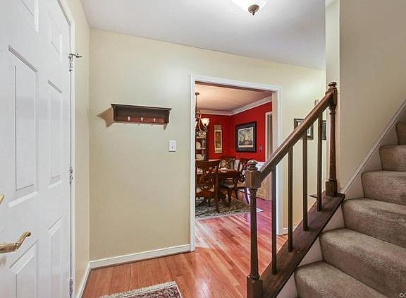 4th image of 4734 Rollingwood Ln
