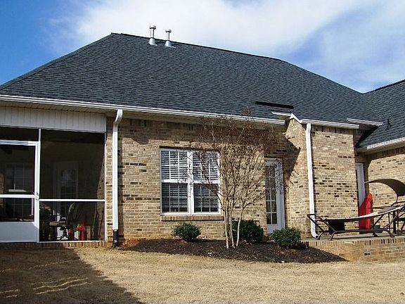 3rd image of 752 Lanyon Ln