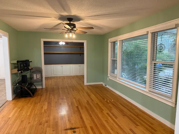 2314 W Palmer Dr, Charleston, SC 29414