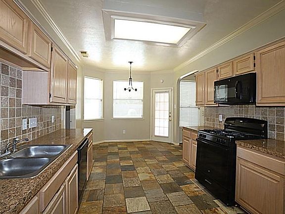 5th image of 4523 Plantation Creek Dr