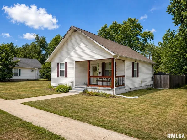 1205 W Adams St, Herrin, IL 62948