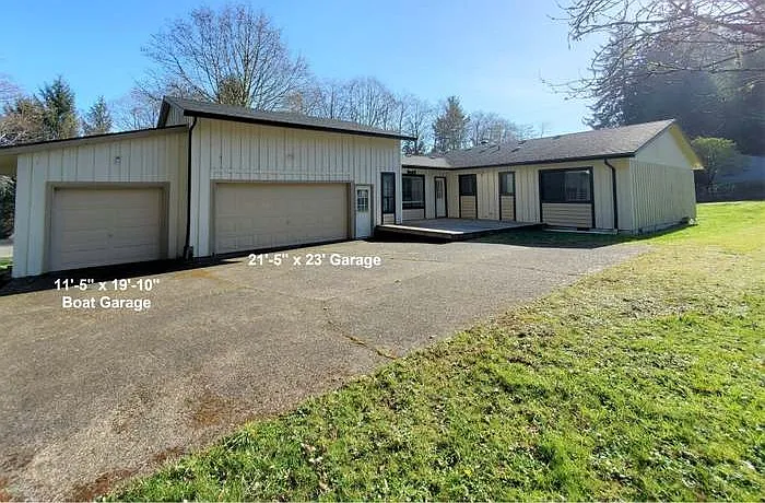 3 bed, 1344 sqft, $2,500 — Photo 3