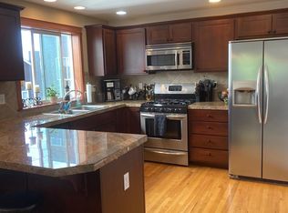 734 N 95th St #B, Seattle, WA 98103