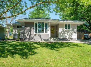 4028 Lynner Dr, Des Moines, IA 50310