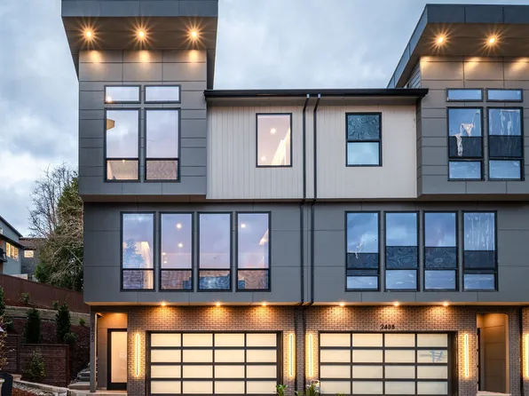 2425 N R St, Washougal, WA 98671