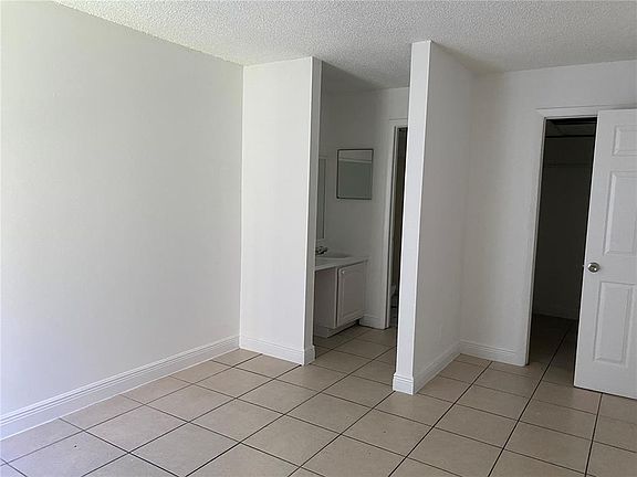 3rd image of 4453 Treehouse Ln #4453