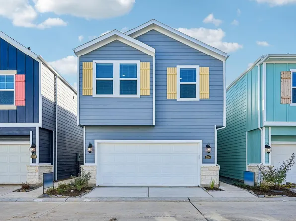 2164 Blue Heron Dr, Kemah, TX 77565