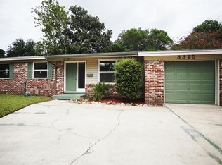 3325 Tarpon Dr, Jacksonville, FL 32277