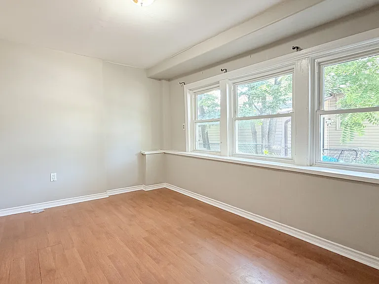 337 Maxwell St — Photo 10