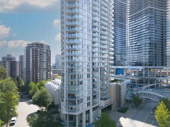 4808 Hazel St #2107, Burnaby, BC V5H 0A2