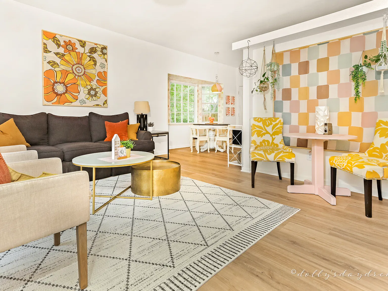 3 bed, 1377 sqft, $1,800 — Photo 2