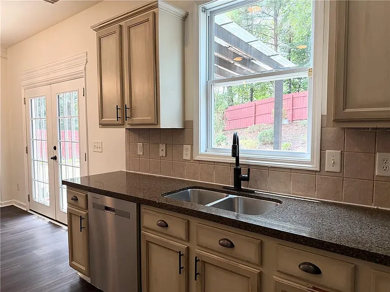 4306 Suwanee Brook Ct — Photo 33