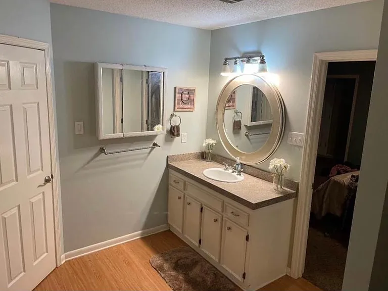 6026 Cambridge Dr — Photo 6