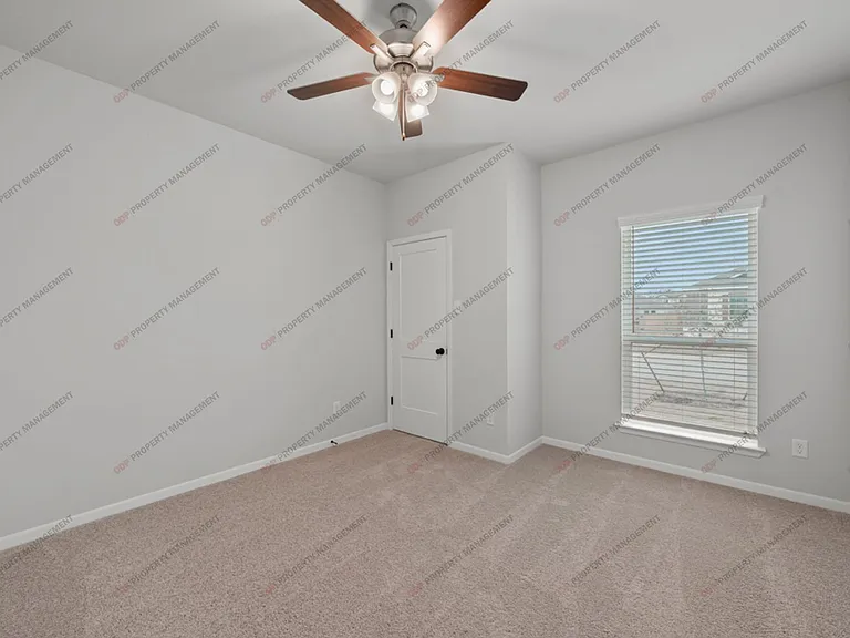 2034 Zabcikville Dr — Photo 5