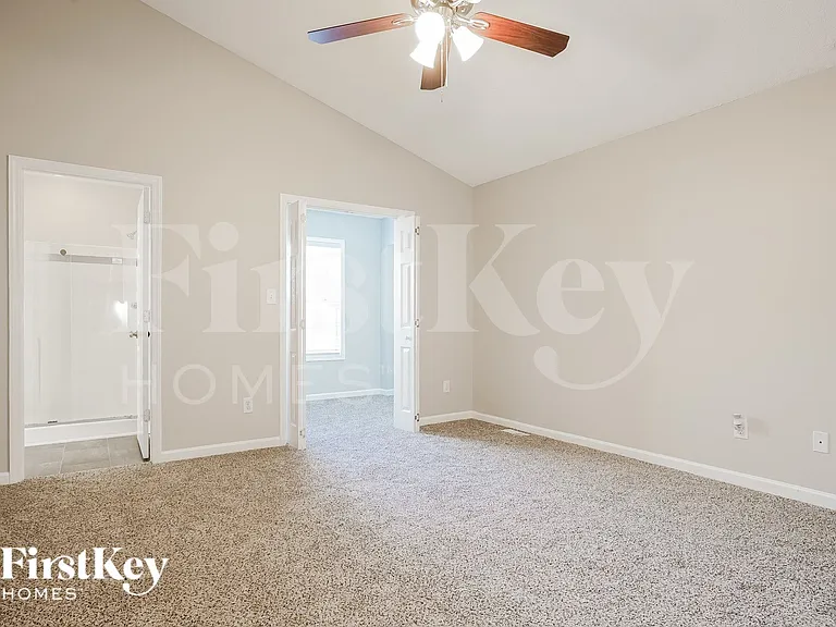 8 Whitaker Pl — Photo 9