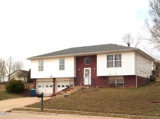 1804 London Way, Jefferson City, MO 65109