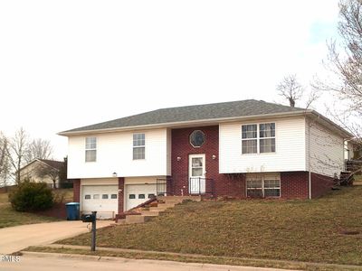 1804 London Way, Jefferson City, MO, 65109