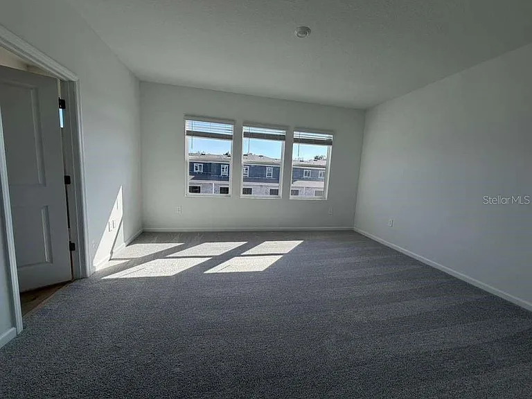 5195 Loyalty Dr — Photo 34