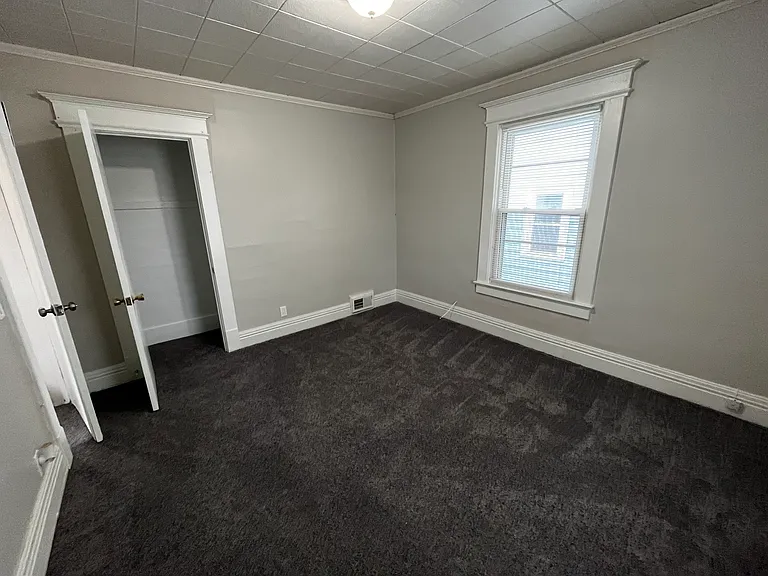316 Reynolds St — Photo 9