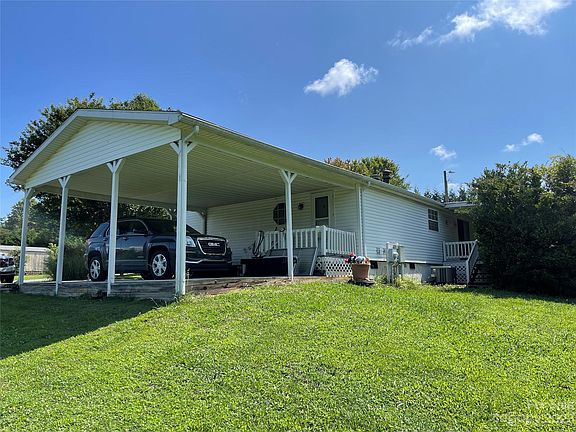 3rd image of 4539 Homestead Dr