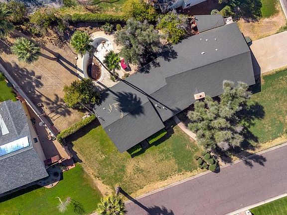 2nd image of 301 E mclellan Boulevard #10