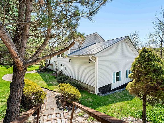 3rd image of 18 Velie Avenue
